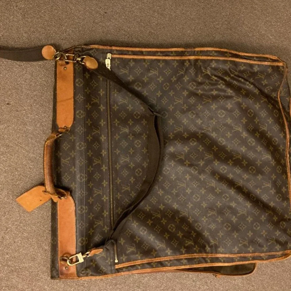COPY - Louis Vuitton  Luggage